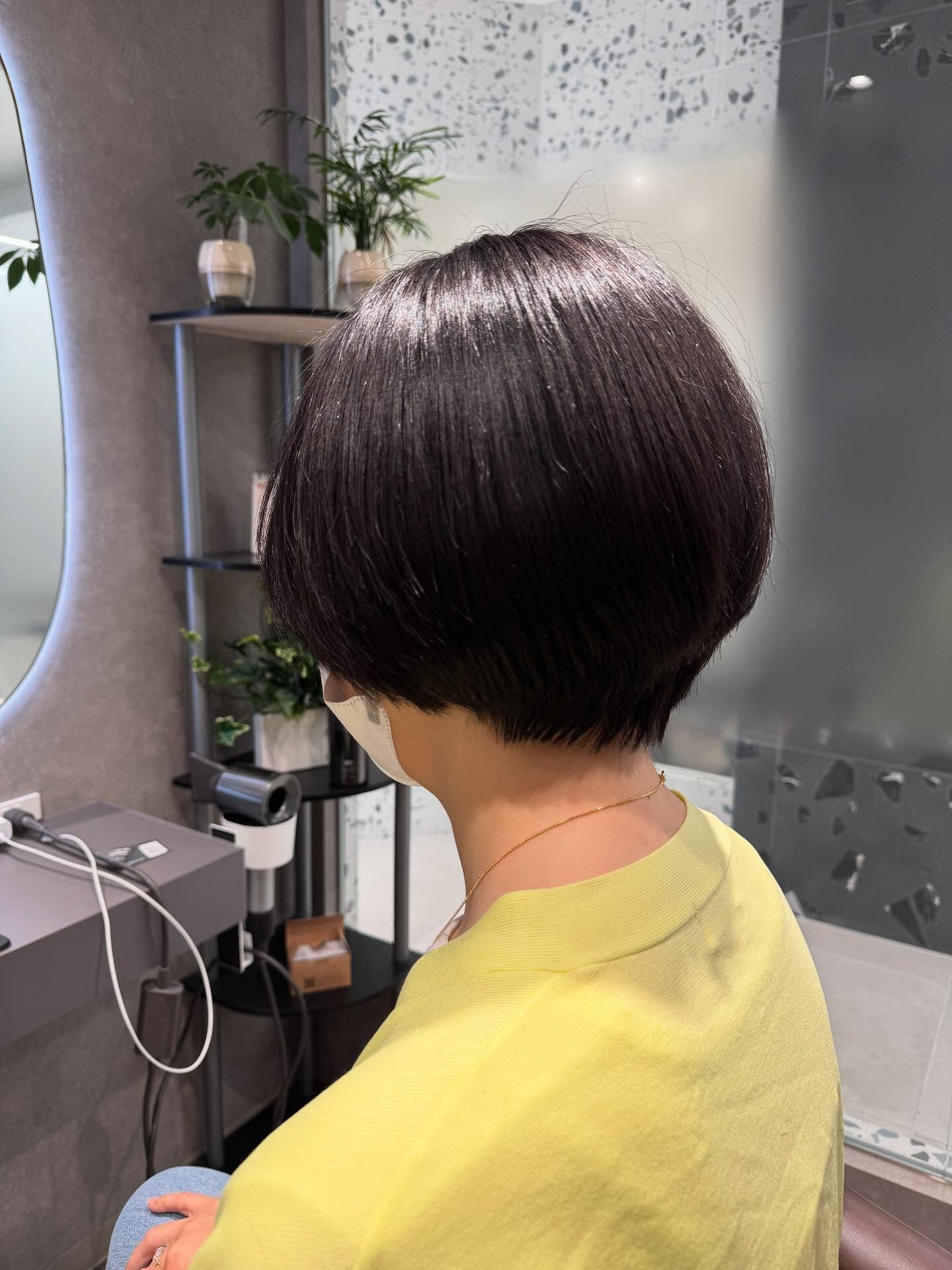 今のトレンドを取り入れながら、自分らしさを引き出すスタイルを