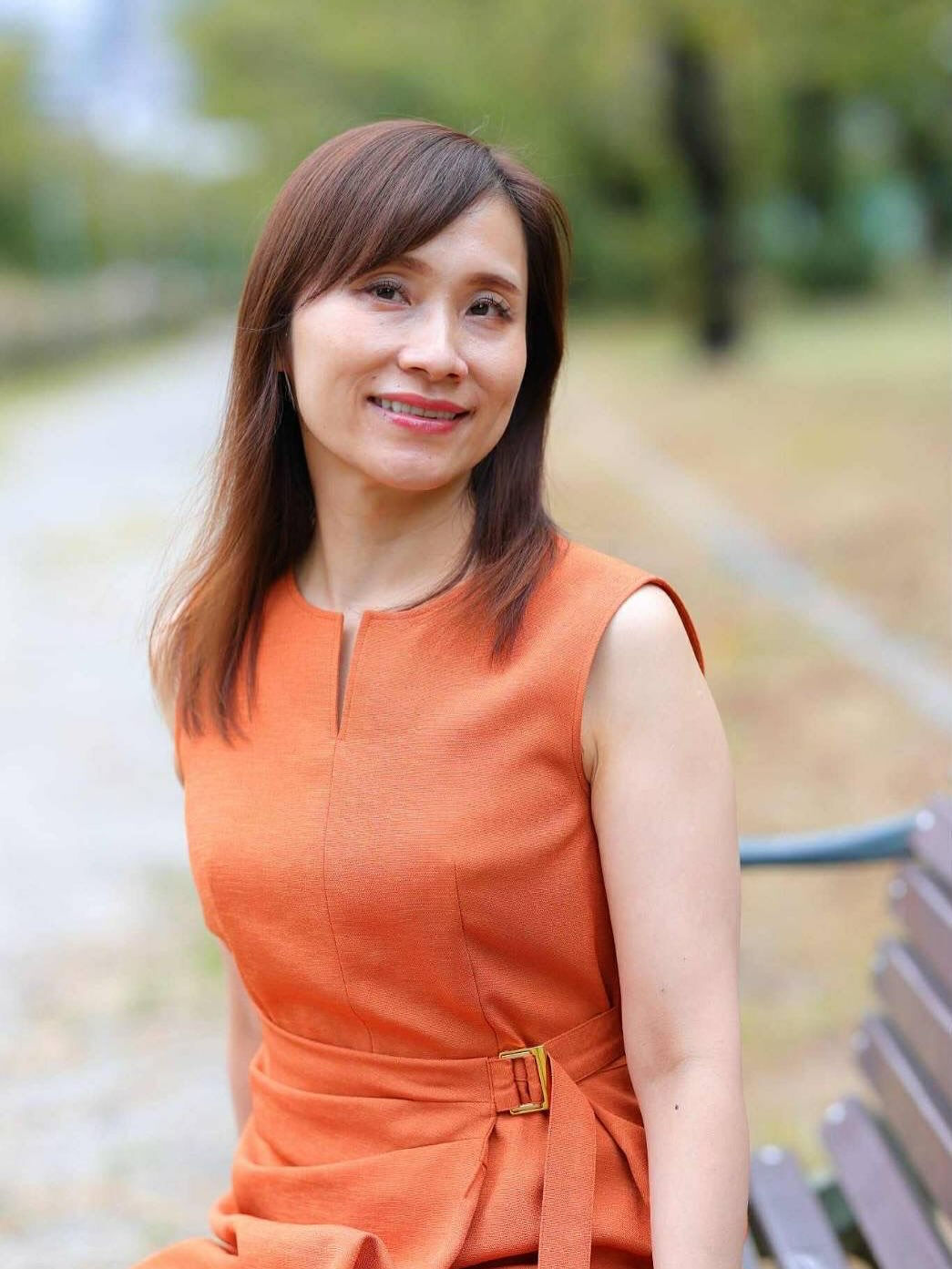 新しいあなたを見つけませんか？ピンクブラウンのトーンで彩るボ